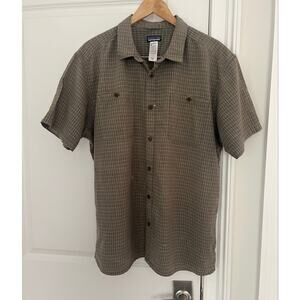 Patagonia Plaid Green Short Sleeve Button Shirt Sz. XL Pockets Work Wear Grunge